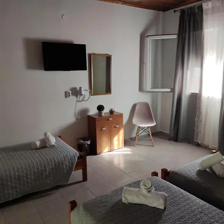 Apartment Hidden Garden Deluxe Skiathos Town