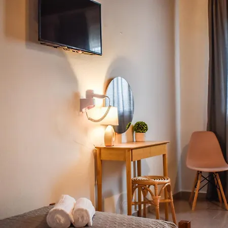 Apartment Hidden Garden Deluxe Skiathos Town