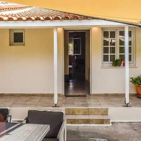 Hidden Garden Deluxe