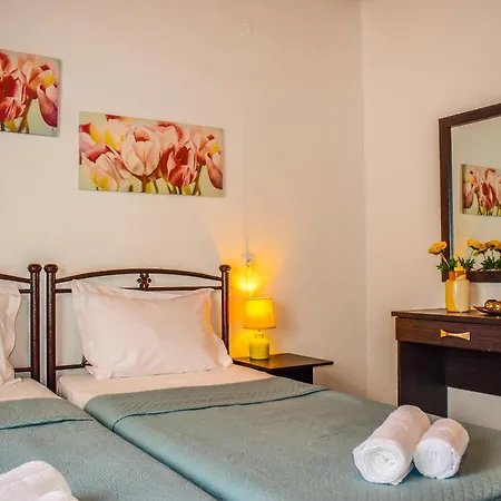 Hidden Garden Deluxe Daire *