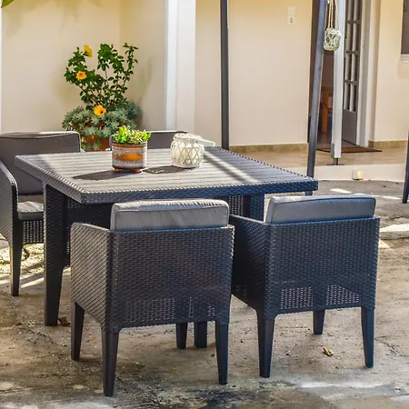 Hidden Garden Deluxe Daire *