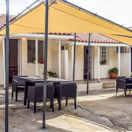 Hidden Garden Deluxe Apartamento