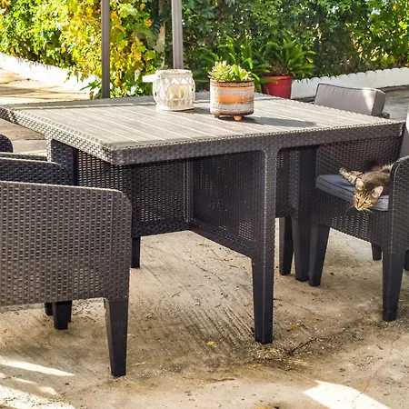 Hidden Garden Deluxe Skiathos Town