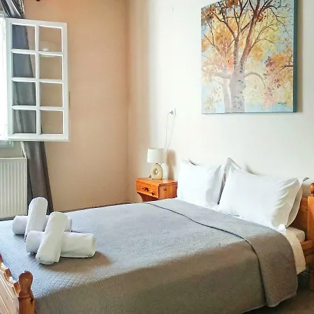 Hidden Garden Deluxe Apartment *