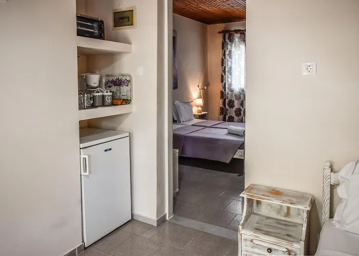 Hidden Garden Deluxe * Skiathos