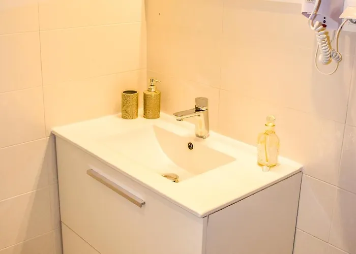 Hidden Garden Deluxe Skiathos