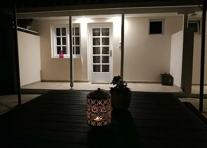 Hidden Garden Deluxe Apartamento *